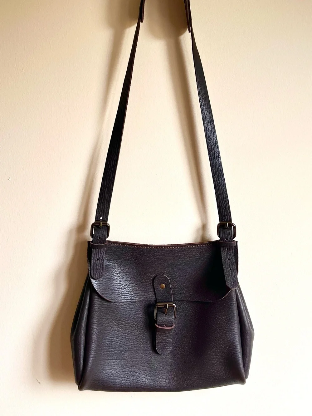 Everyday Pebbled Leather Crossbody Bag - Dark Brown Brand New - Picture 7 of 17